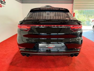 Porsche Cayenne - 4