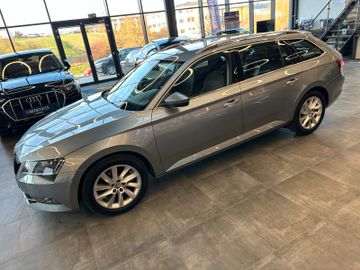 MYAUTOCENTER – Gebraucht- und Jahreswagen mit Werkstattservice in Pfaffenhofen Skoda Superb Combi Style *Bi Xenon*Klima*ACC*
