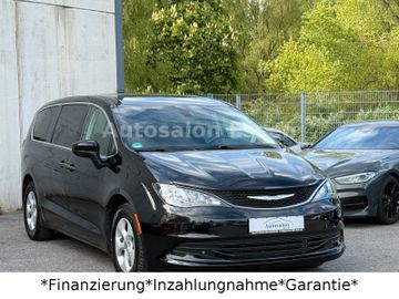 Chrysler Pacifica - 2