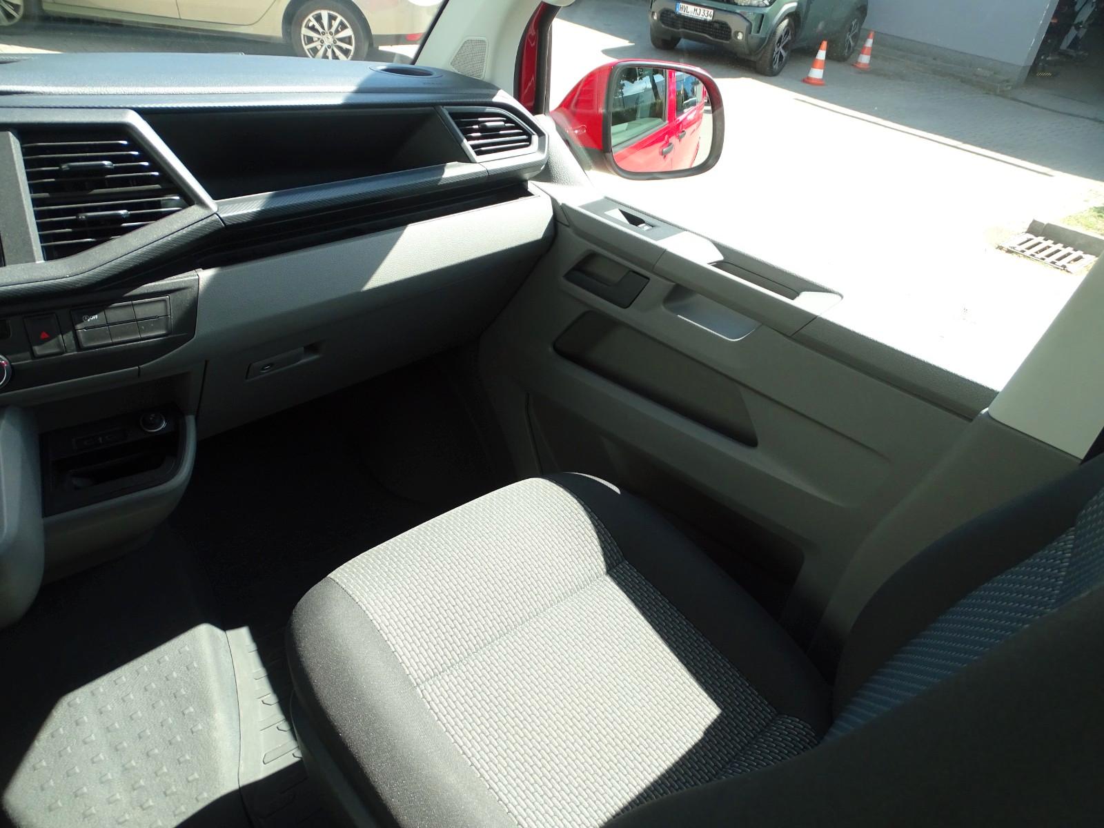 Volkswagen T6.1 Transporter Kombi *8 SITZER*NAVI*A/C*