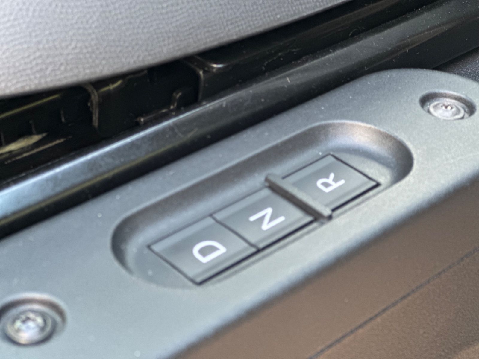 Fahrzeugabbildung Opel Rocks-e Tekno