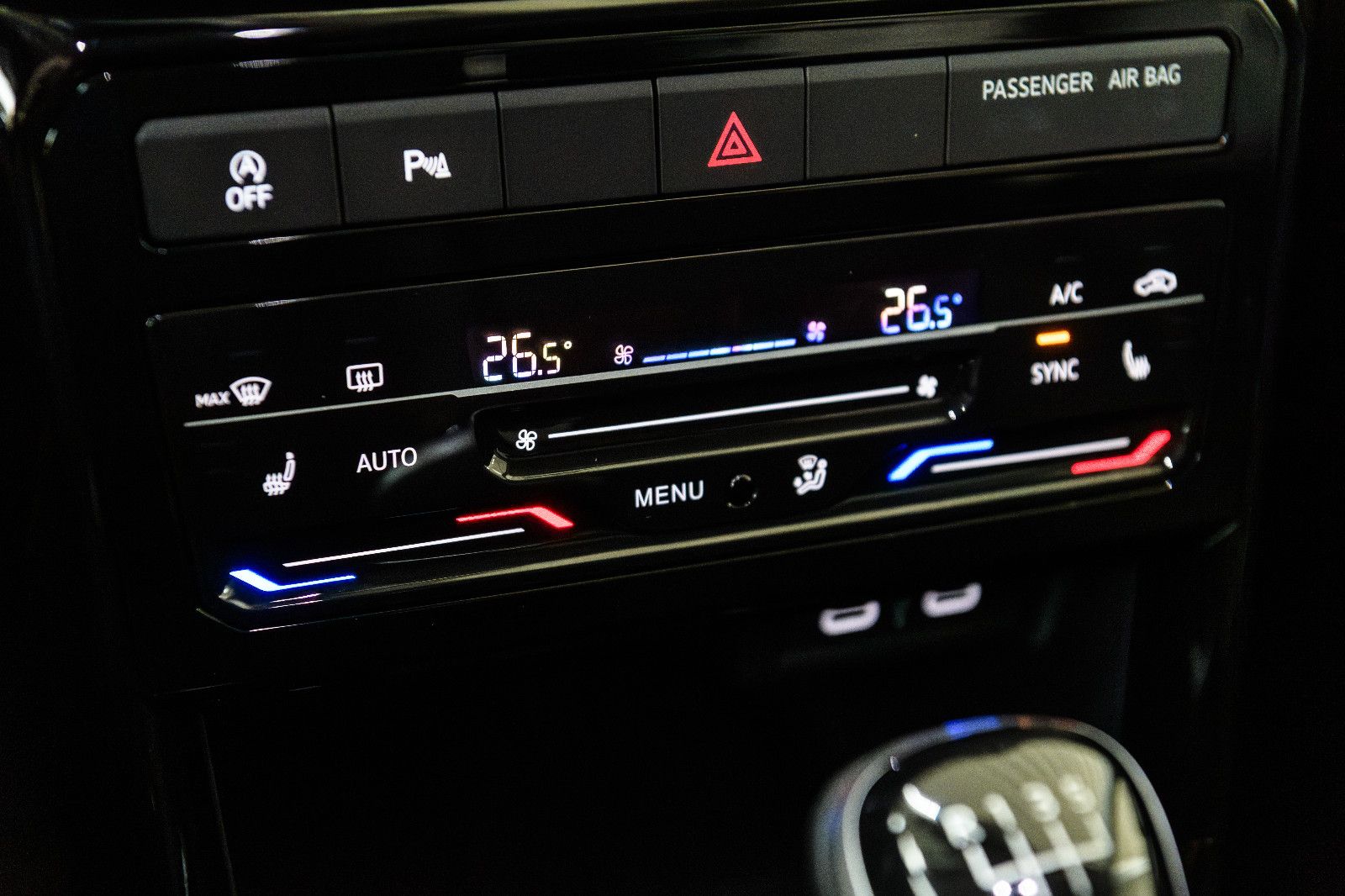 Fahrzeugabbildung Volkswagen T-Cross Goal 1.0 TSI LED+APP+ACC+SHZ+5 J.GARANT.
