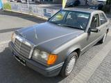 Mercedes-Benz 230E H-Kennzeichen, Zustandsnote 2 +, TÜV/AU Neu