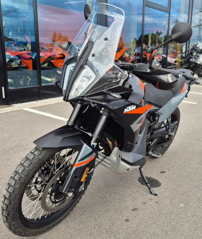 KTM 890 Adventure Tech Pack