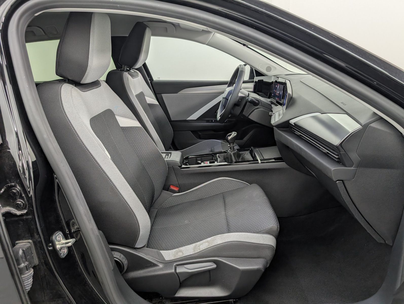 OPEL Astra ST 1.2 Turbo Business Edition – Bild 12