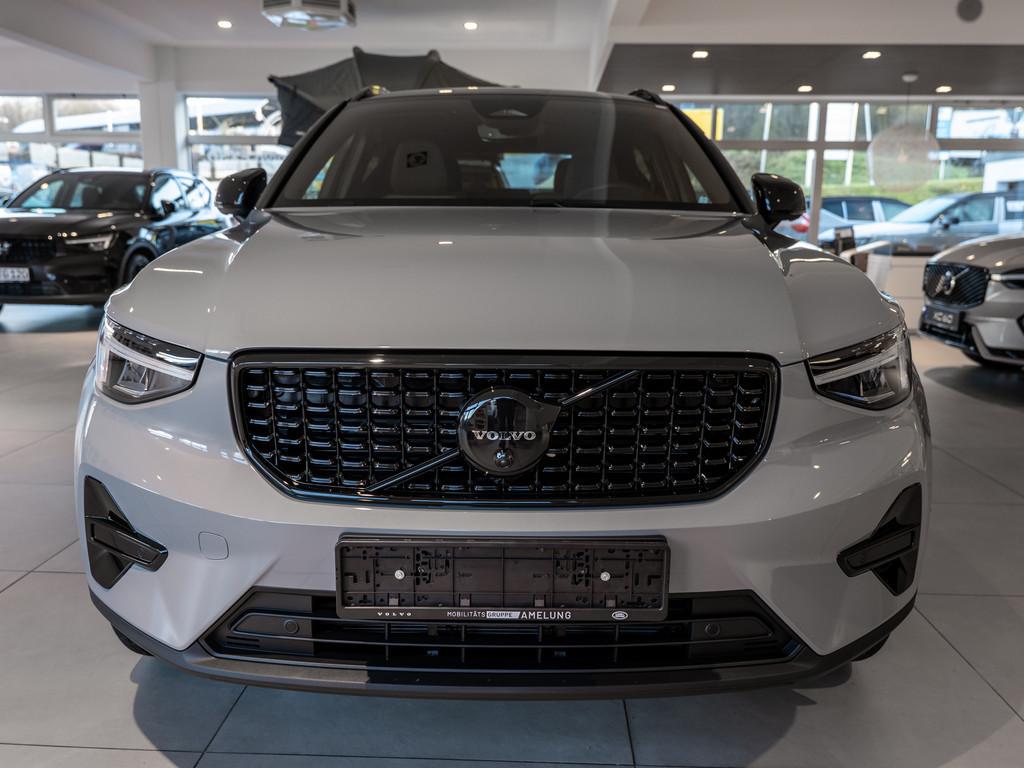 Volvo XC40 B3 Plus Black Edition ACC FACEL. LED 360°