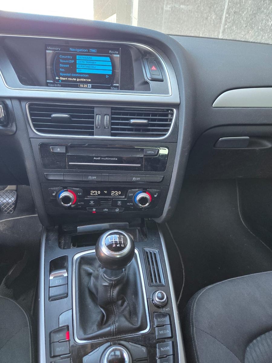 Audi A4 2015 — photo 14