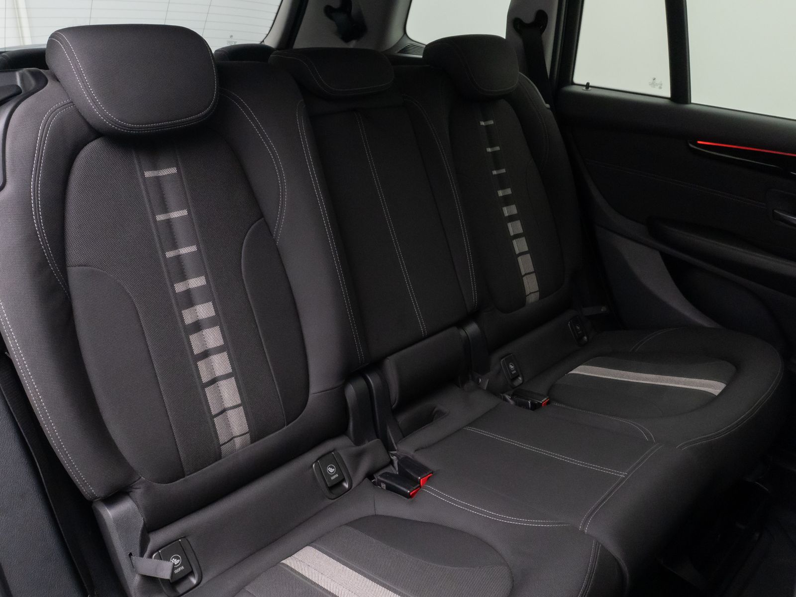 Fahrzeugabbildung BMW 218 Gran Tourer SportLine Parkassist Navi AHK
