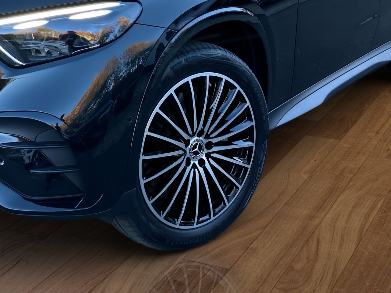 Fahrzeugabbildung Mercedes-Benz GLC 400 e 4M AMG+HEADUP+PROJ.LED+BURM+CARPL+STHZ
