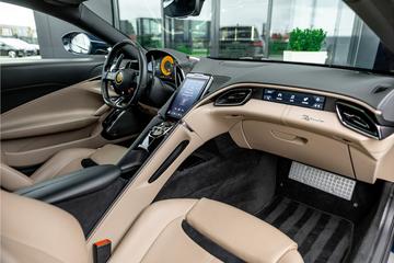 صورة مصغرة 12 لـ 2021 Ferrari ROMA
