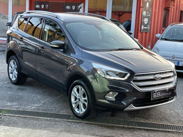 Ford Kuga 1.5 TDCI 120 CV-2WD-titanium-unipro