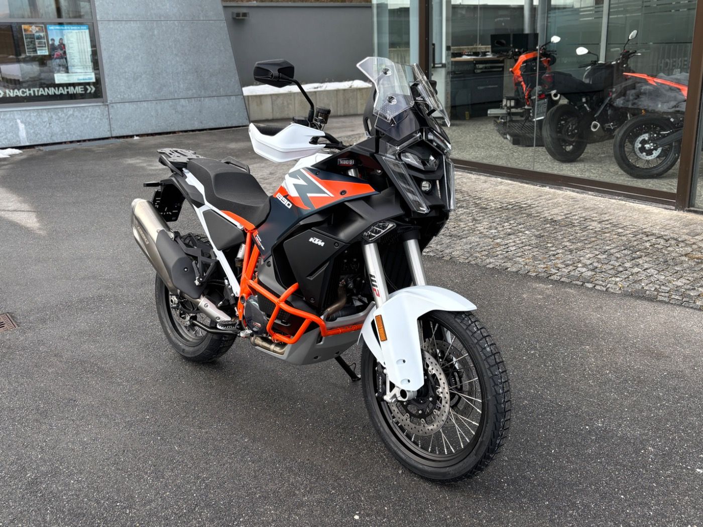Fahrzeugabbildung KTM 1390 Super Adventure R 4 Jahre Garantie