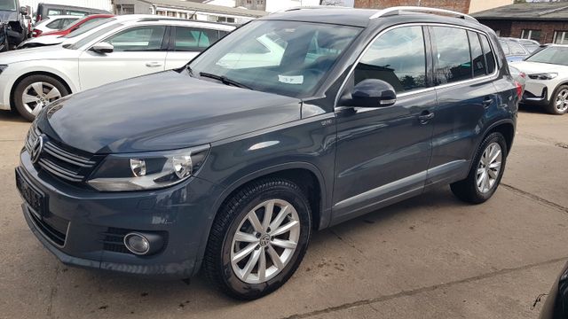 Volkswagen Tiguan 1,4 TSI Lounge Sport & Style nur 42261 km