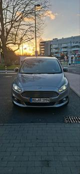 Ford S-MAX  2016 - Ford S-Max Gebrauchtwagen in Frankfurt