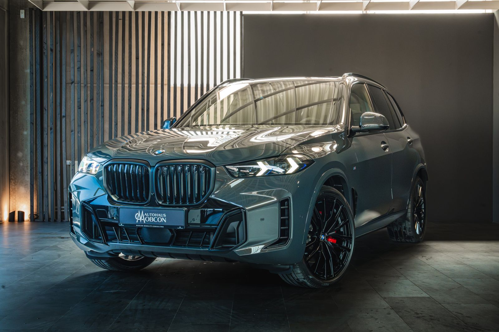 BMW X5 XDRIVE 40D MY26 + MASSAGE + INDIVIDUAL + B&W imagem 3