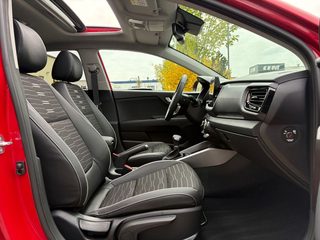 Fahrzeugabbildung Kia Stonic 1.0 T-GDI GT Line TECH / GLASDACH