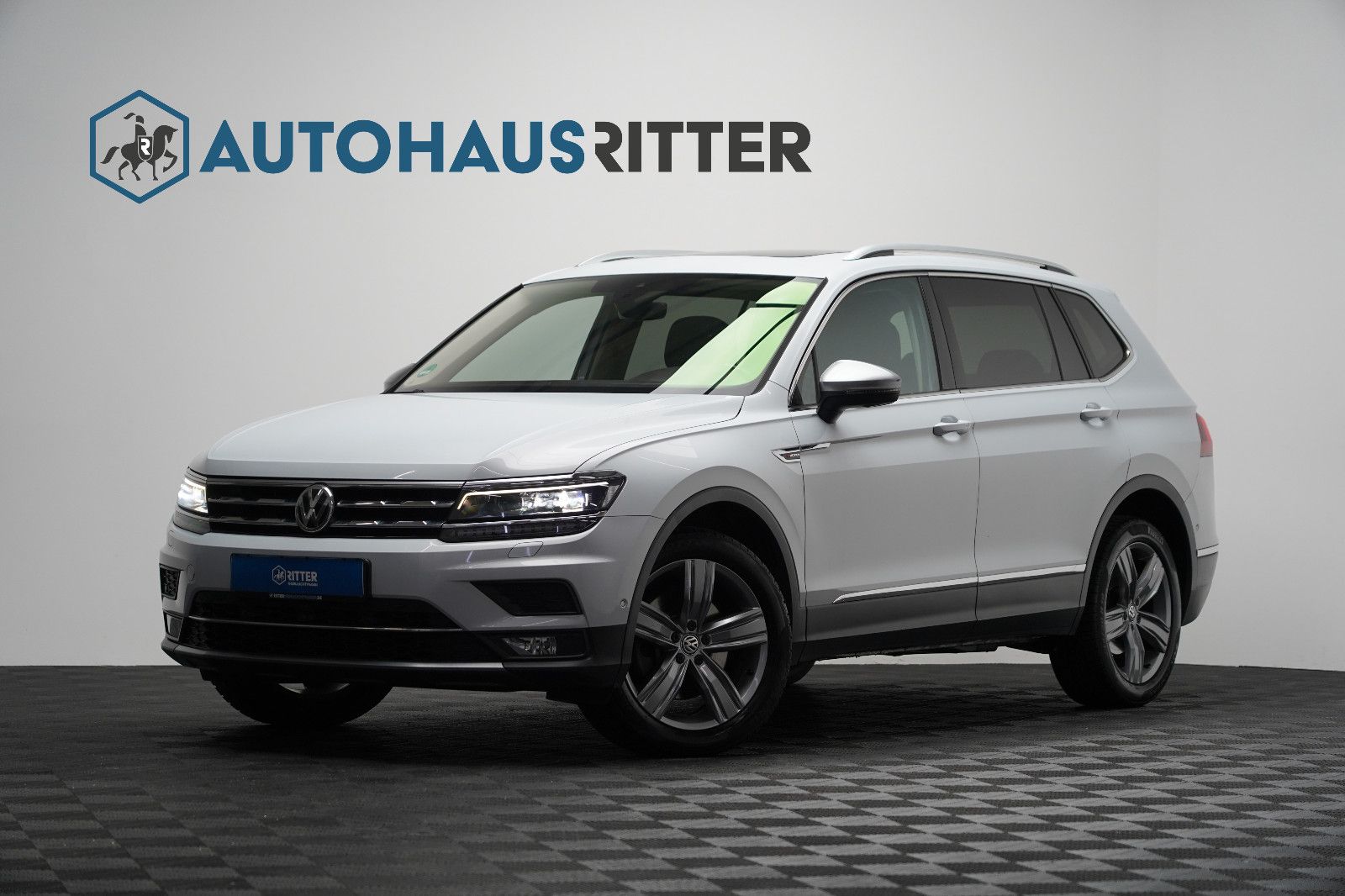 VW Tiguan Allspace Highline 2.0 TDI DSG 4Motion AHK