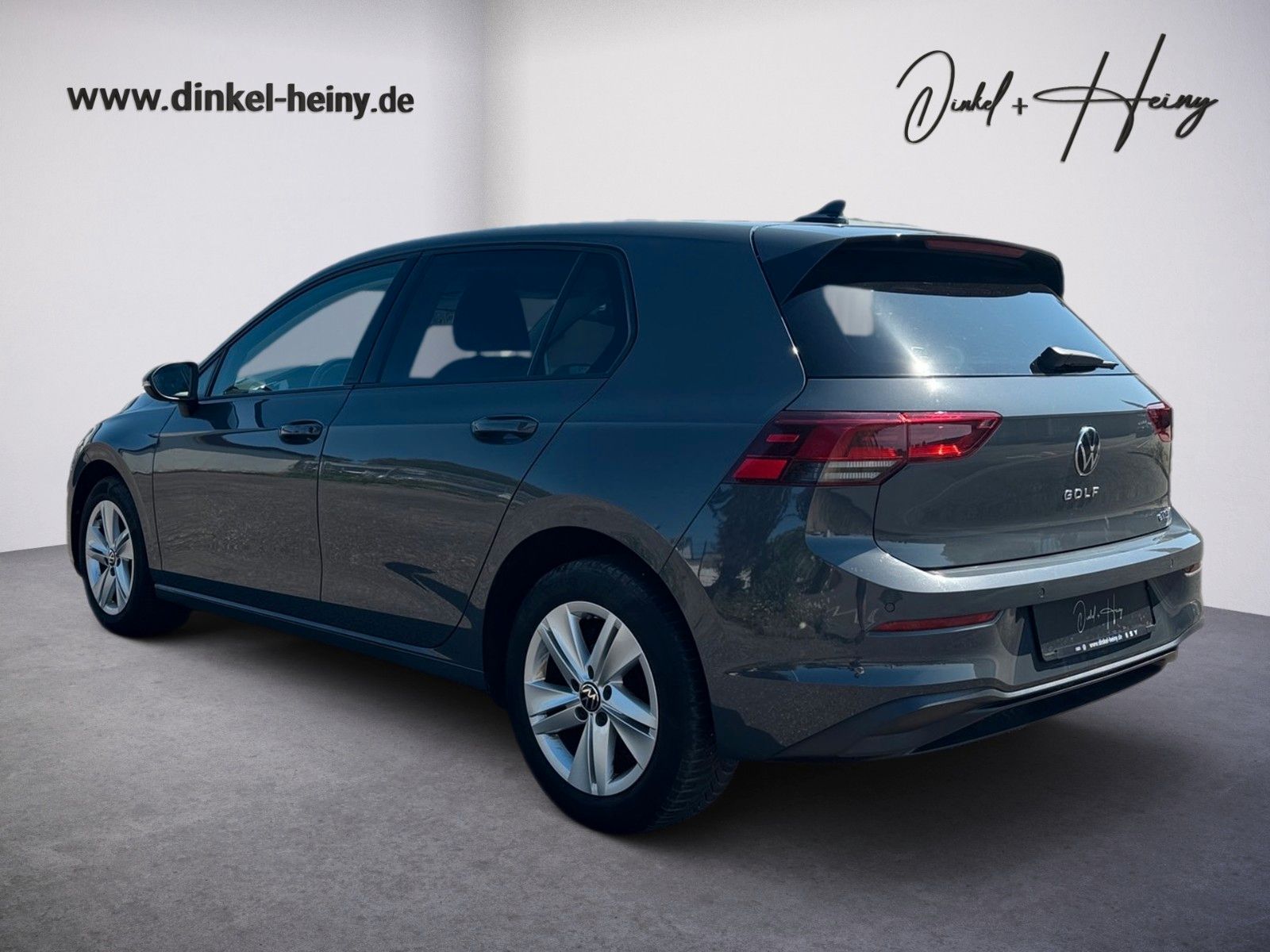 Fahrzeugabbildung Volkswagen Golf VIII Lim. Life 1.0 eTSI