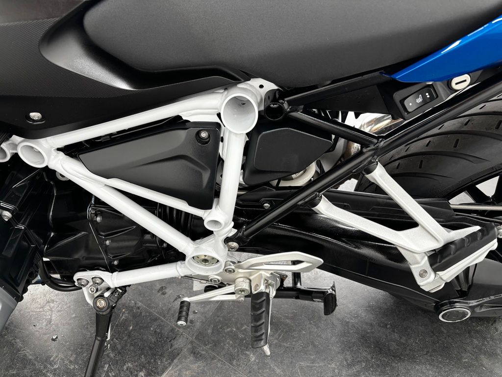 Fahrzeugabbildung BMW R 1250 R *TOP-ZUSTAND *VIEL AUSSTATTUNG