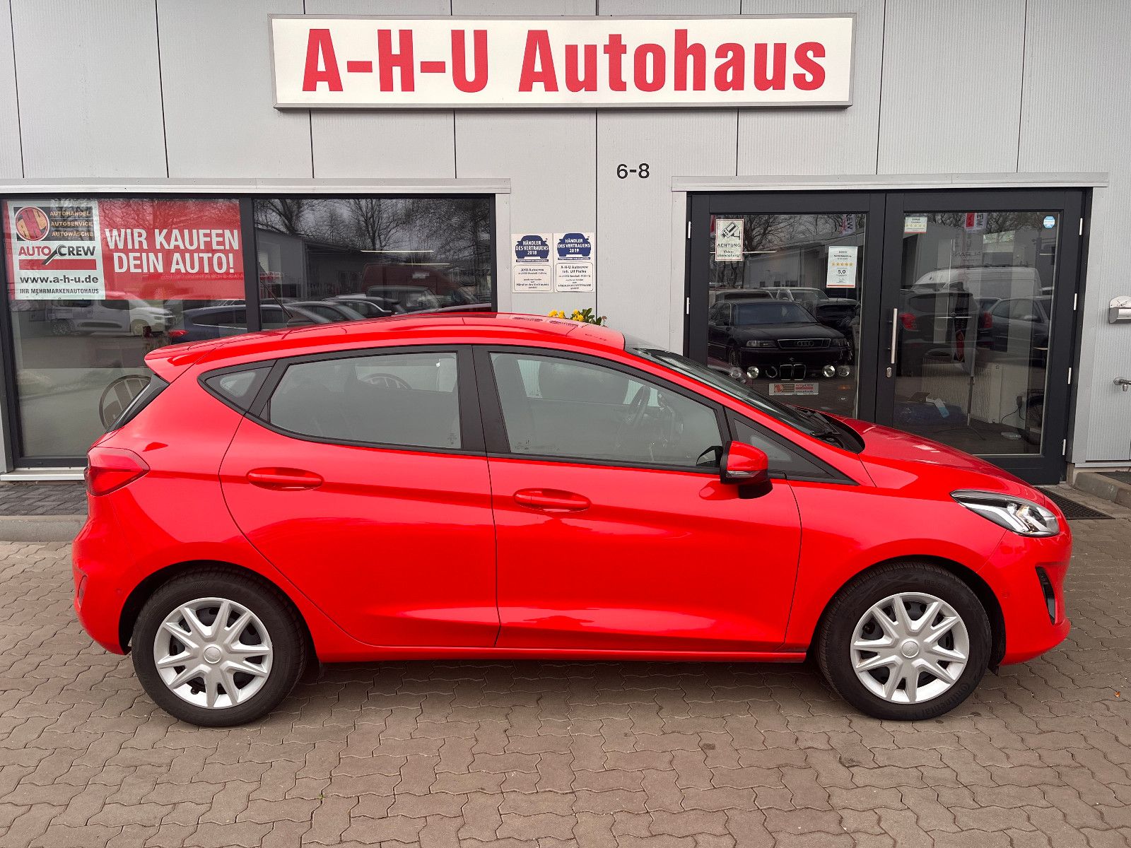 Fahrzeugabbildung Ford Fiesta Cool & Connect Navi/Sitzh./Parkpilot