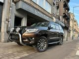 Toyota Land Cruiser 2.8D-4D Premium Black Edition - Toyota Land Cruiser: D4d