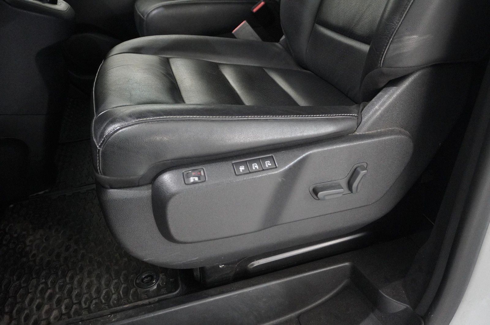 Fahrzeugabbildung Opel Zafira Life Tourer 2.0D "M" NAVI/LED/KAMERA/SHZ