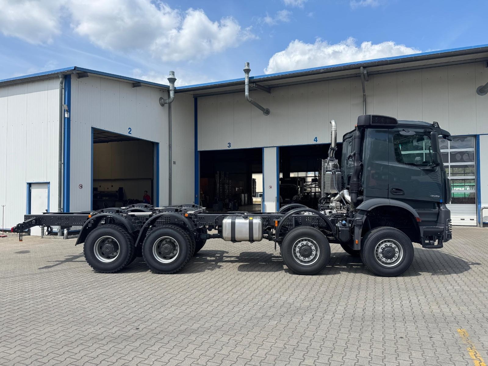 Mercedes-Benz Arocs 4551 AK 8x8 Allrad 4850 mm Radstand NMV