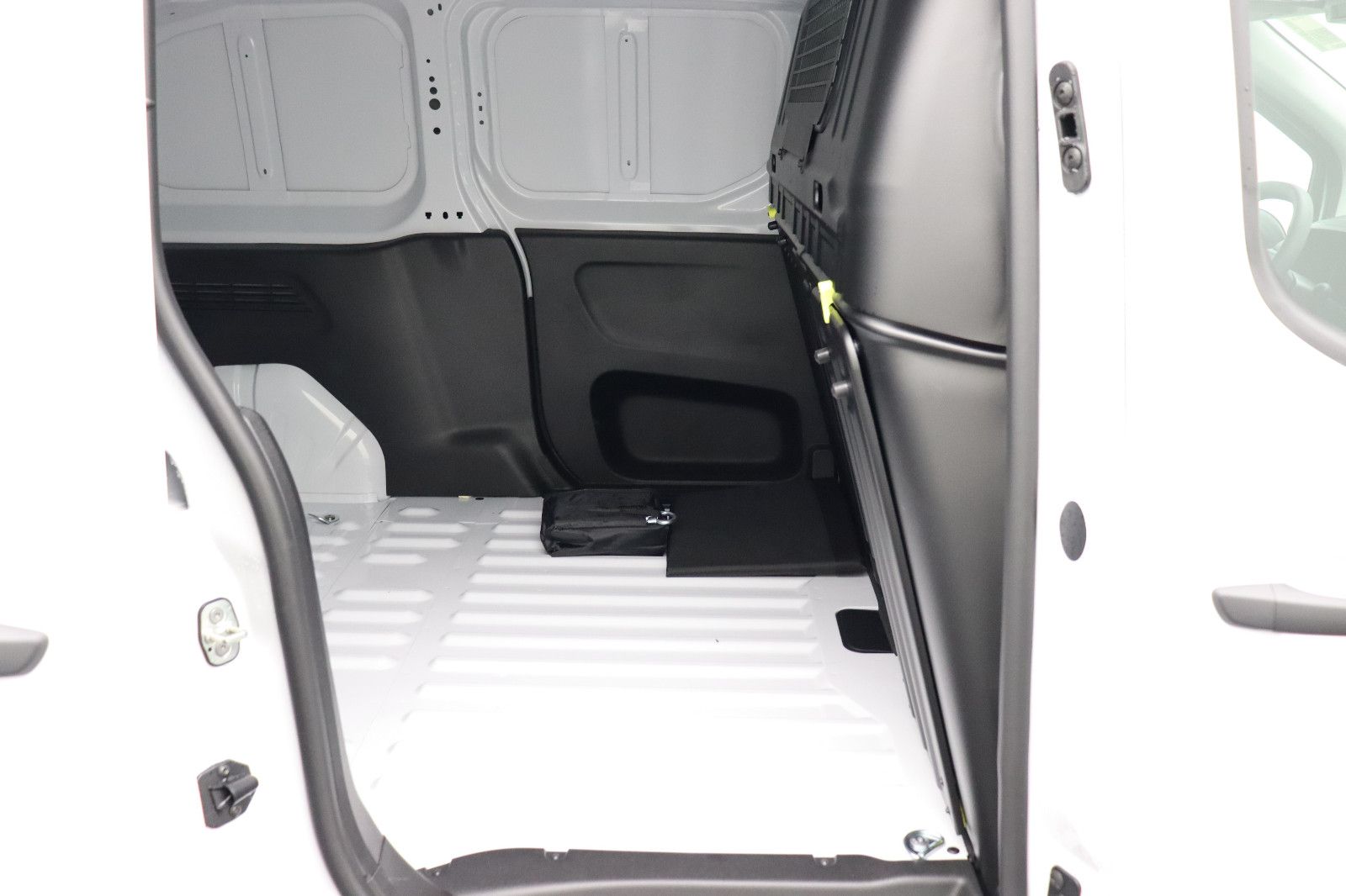 Fahrzeugabbildung Fiat Doblo Kastenwagen L2 1.5 BlueHDi 75 kW MT6