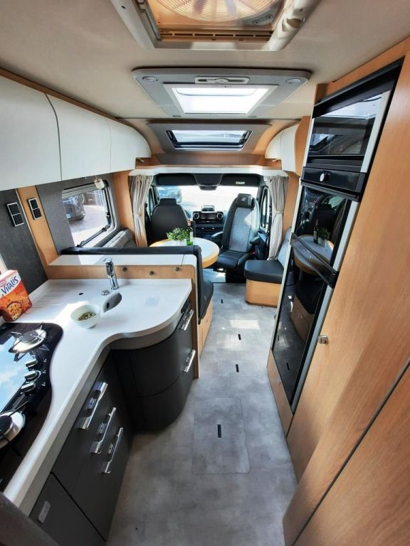 Fahrzeug Übersicht 6 Fahrzeugabbildung HYMER / ERIBA / HYMERCAR B-Klasse ML T 780 BlackLine Verfüg./Sparen Sie 1