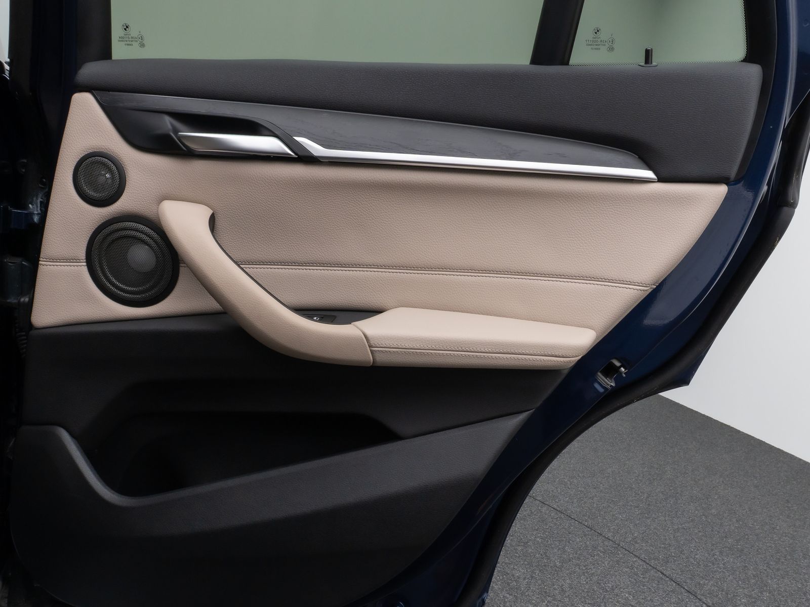 Fahrzeugabbildung BMW X1 sD20i xLine Panorama HUD H/K AHK Leder Voll
