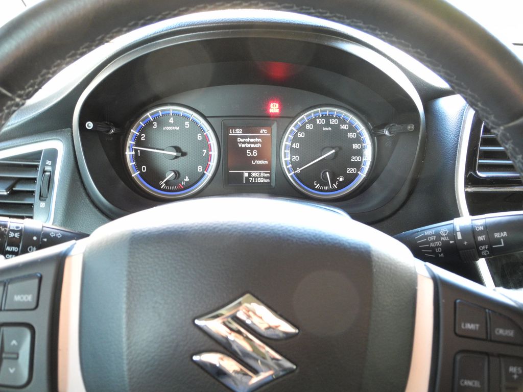 Image of Suzuki SX4