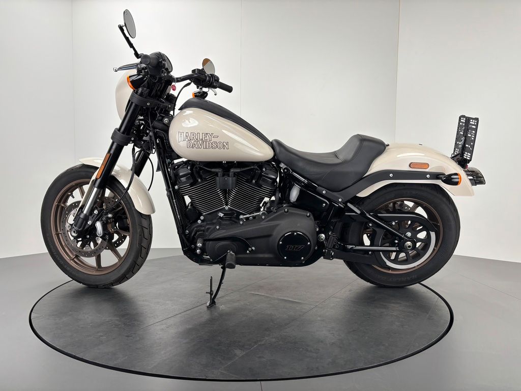 Fahrzeugabbildung Harley-Davidson LOW RIDER S FXLRS *NEUWERTIG *JEKILL&HYDE