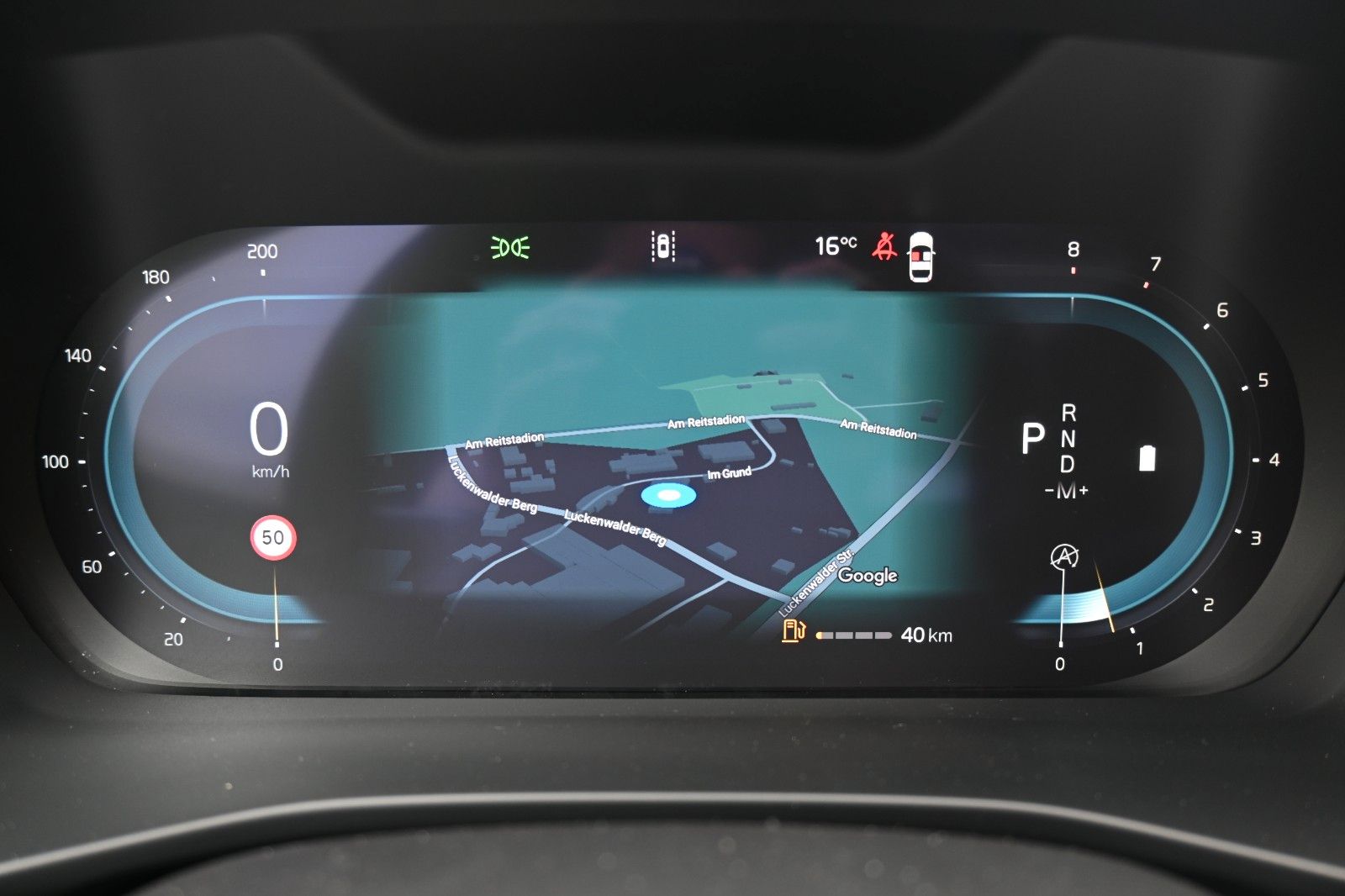 Fahrzeugabbildung Volvo XC40 B4 DKG Ultra Dark*FSHZG*PANO*360°*ACC