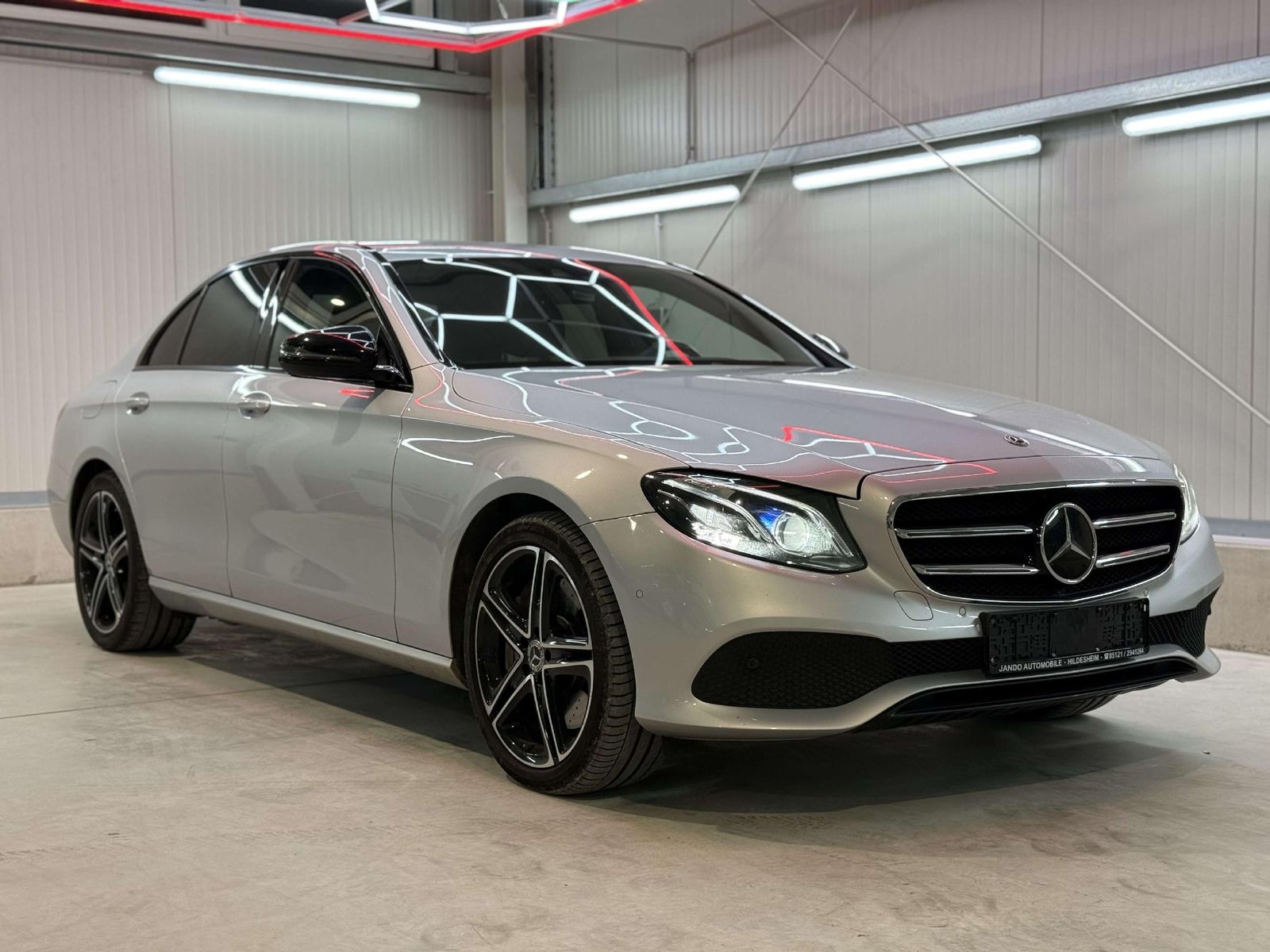 MERCEDES-BENZ E 400 4Matic (213.023) Widescreen, Ambiente, Mul