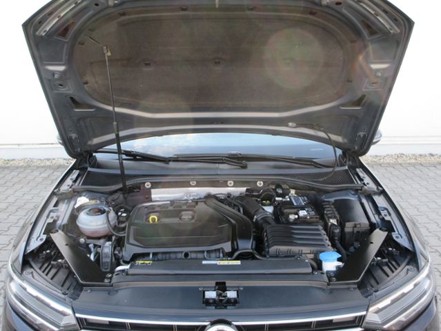 Passat Variant 1.5 TSI LED/NAVI+VZE+RFK/BUSINNES