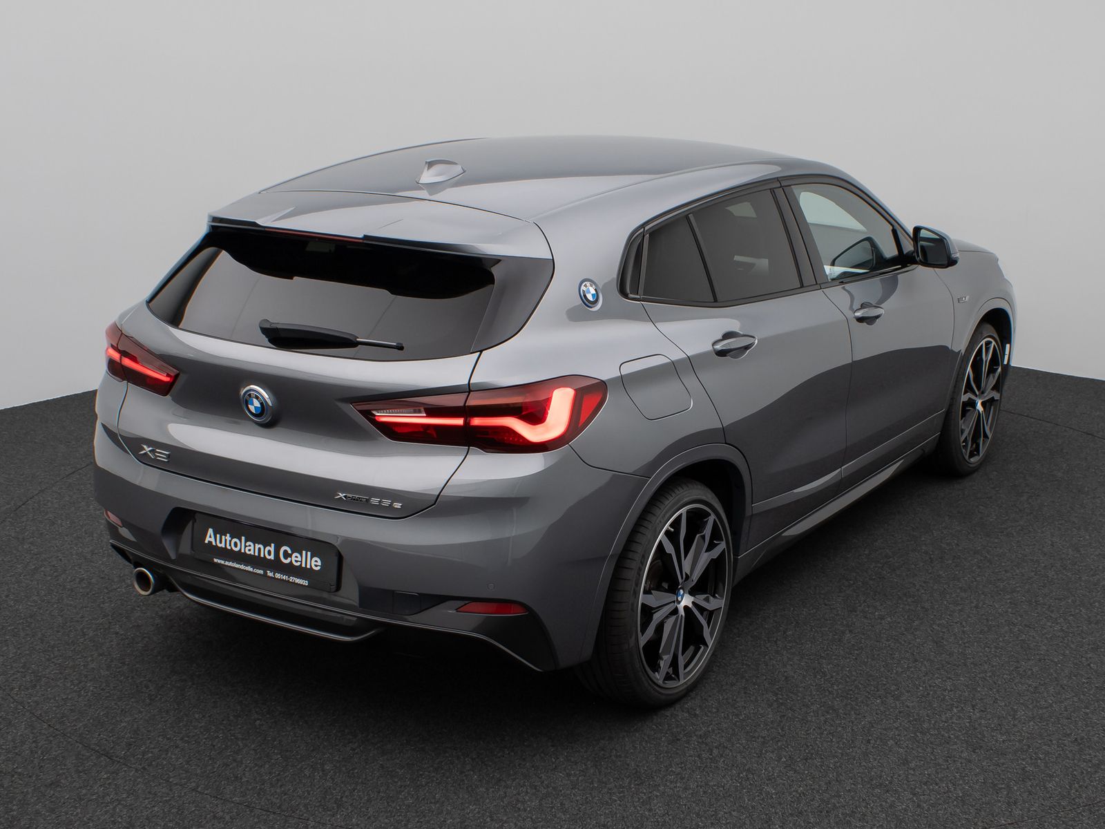 Fahrzeugabbildung BMW X2 xD25e M Sport HUD DAB HiFi LED Alarm 20Zoll