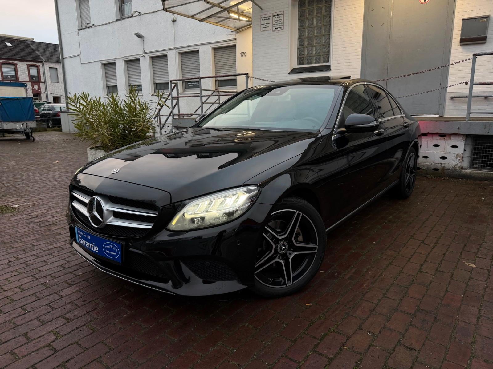 Mercedes-Benz C 220d/VOLLLEDER/SCHIEBEDACH/MEMORY/AMBIENTE