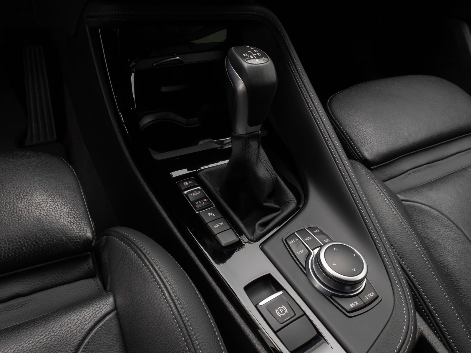 Fahrzeugabbildung BMW X1 xD25e Sport Line H/K Memory ParkAss DAB Leder