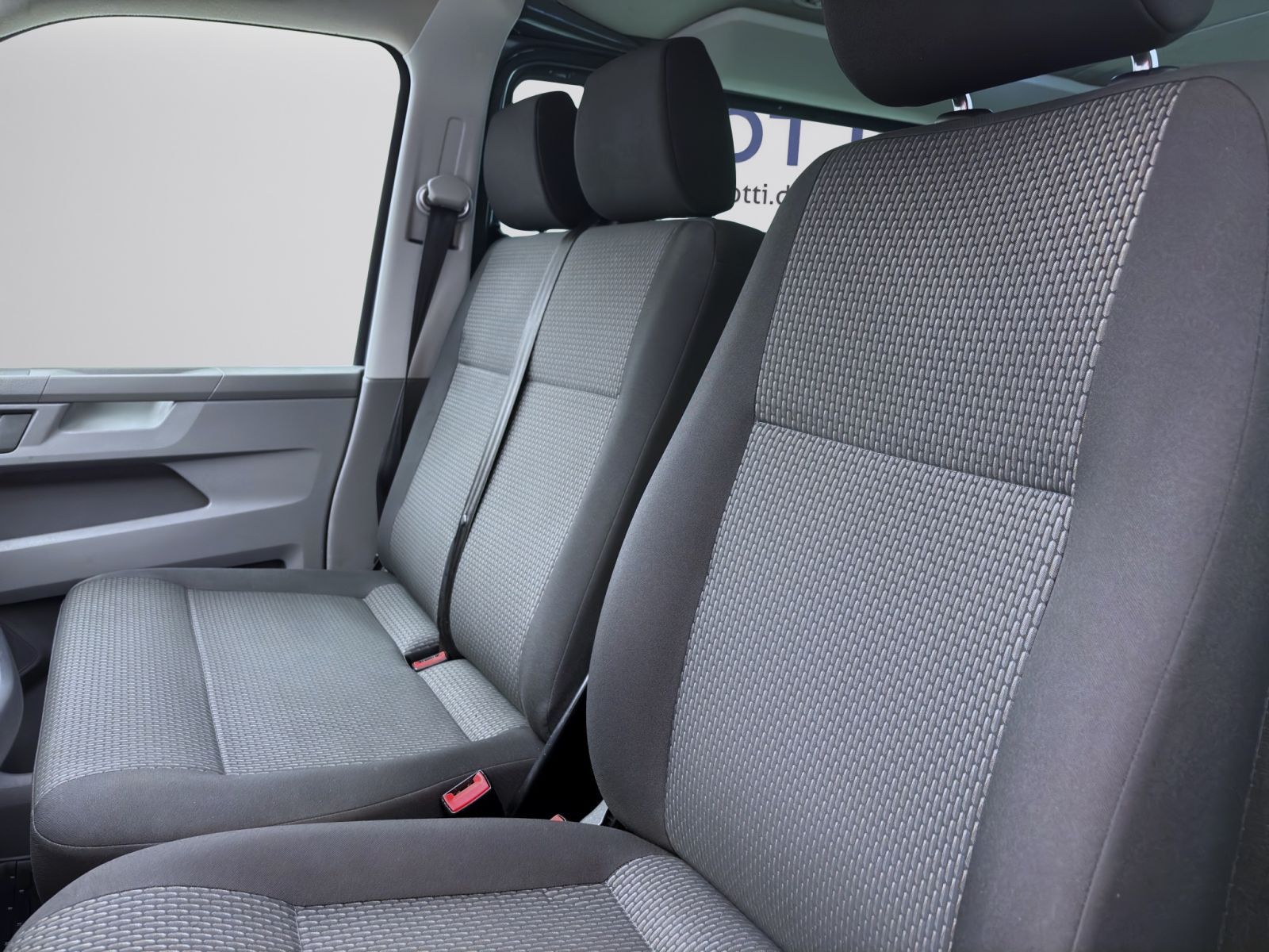 Volkswagen T6 Kombi - Bild 9