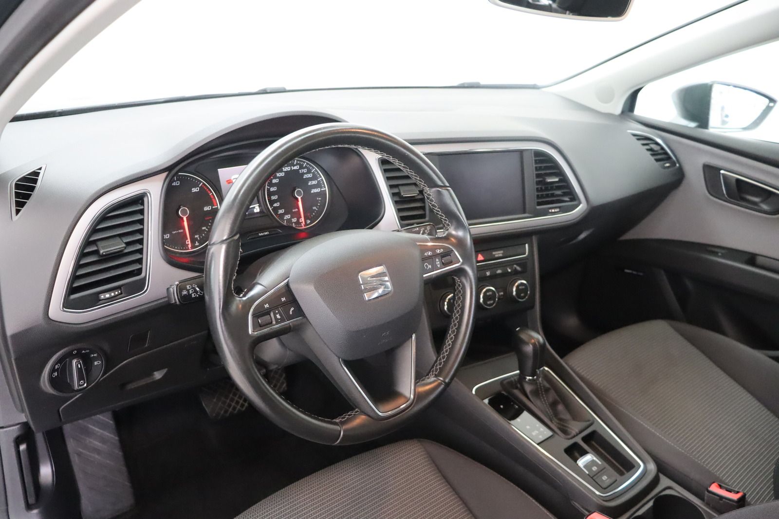 Fahrzeugabbildung SEAT Leon ST Stylance * Navi * Sitzhzg. * RFK