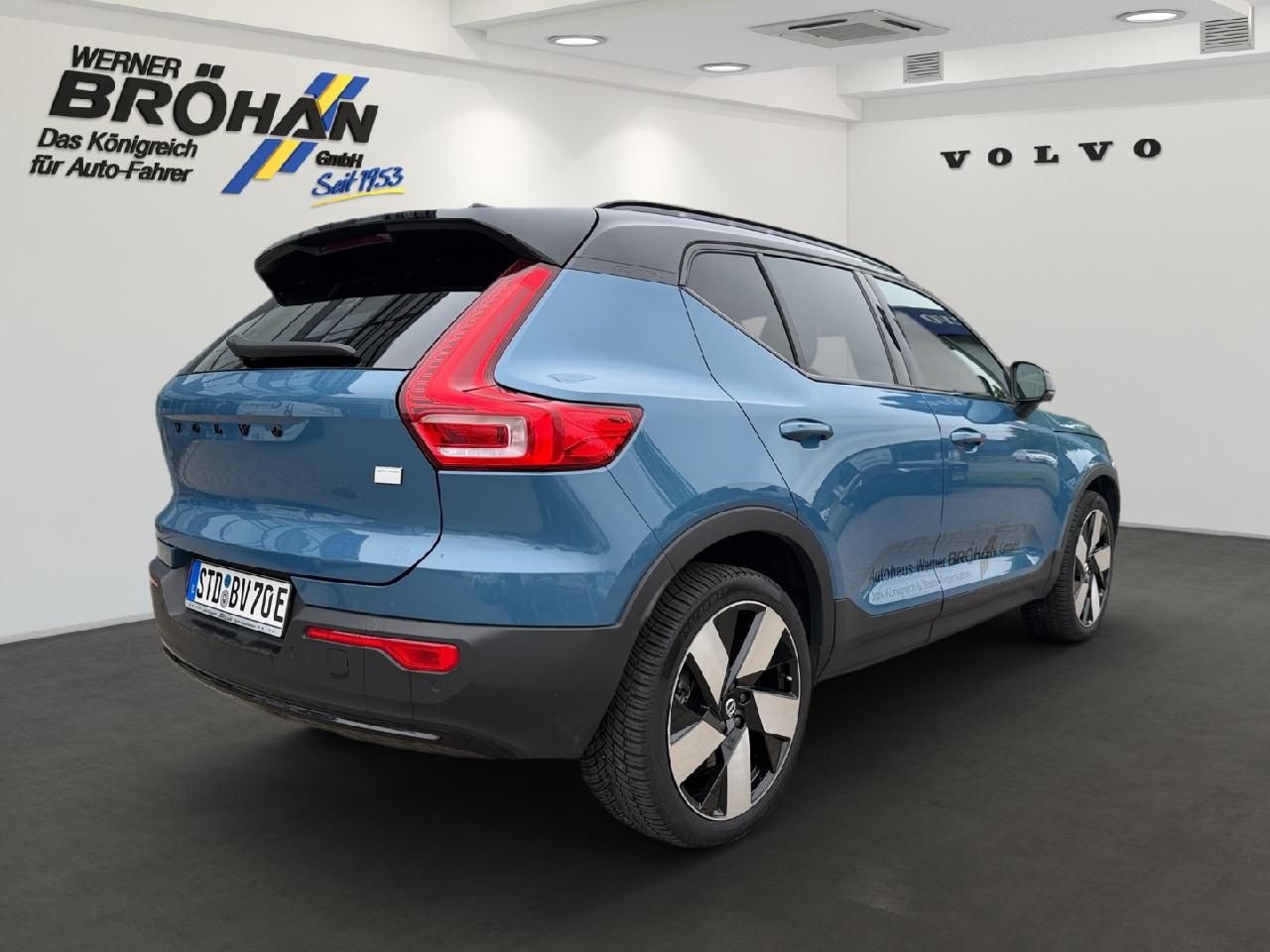 Fahrzeugabbildung Volvo XC40 Single Engine Plus RWD