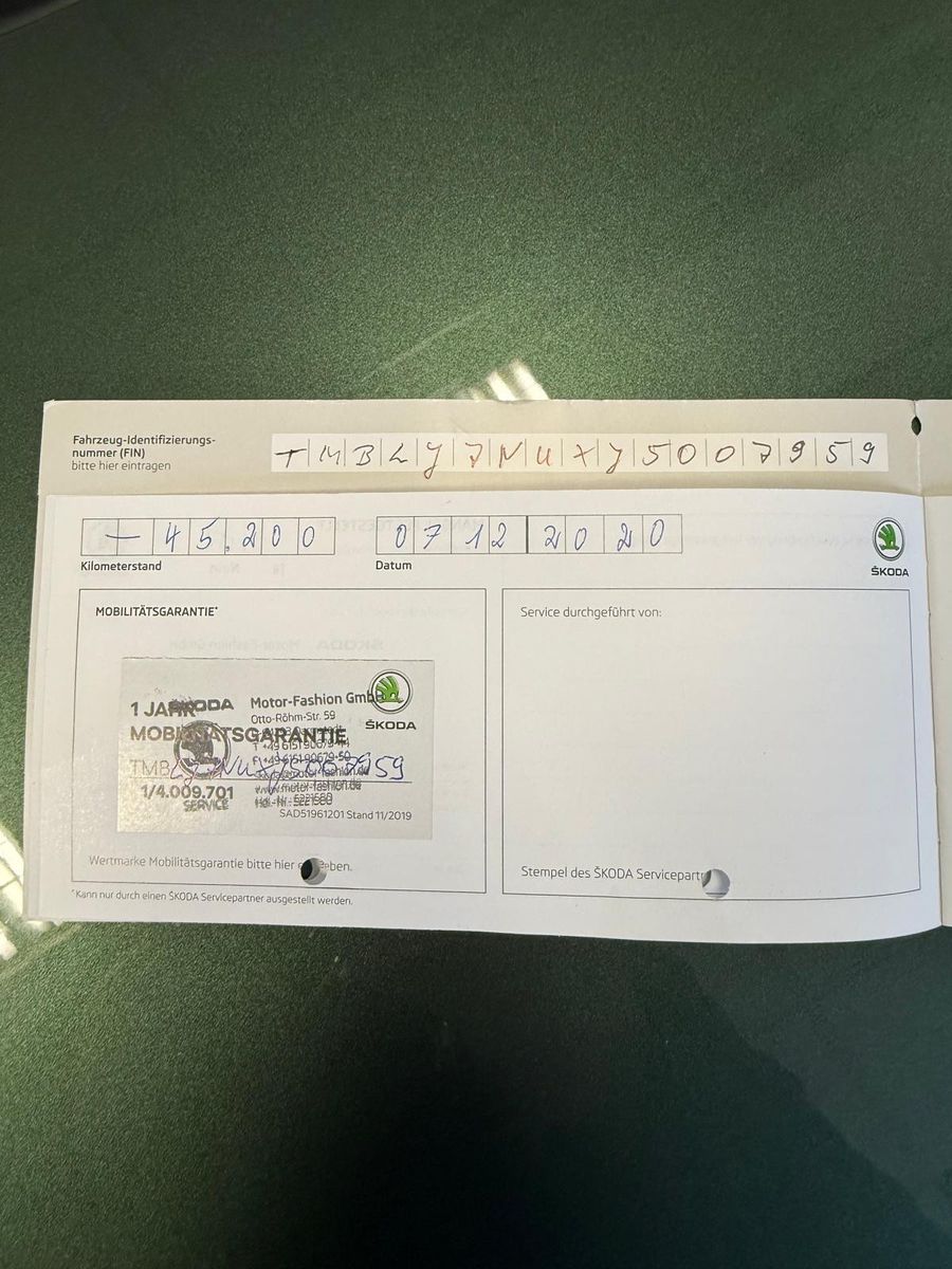 Fahrzeugabbildung SKODA Karoq Style 4x4 / AHK/ALLRAD/LED/KAMERA/LEDER