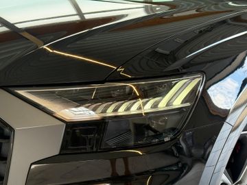 Audi Q8 - 5