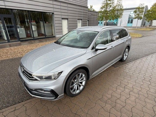 Volkswagen Passat Variant - 1