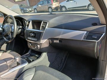 Mercedes ML 250 - 7