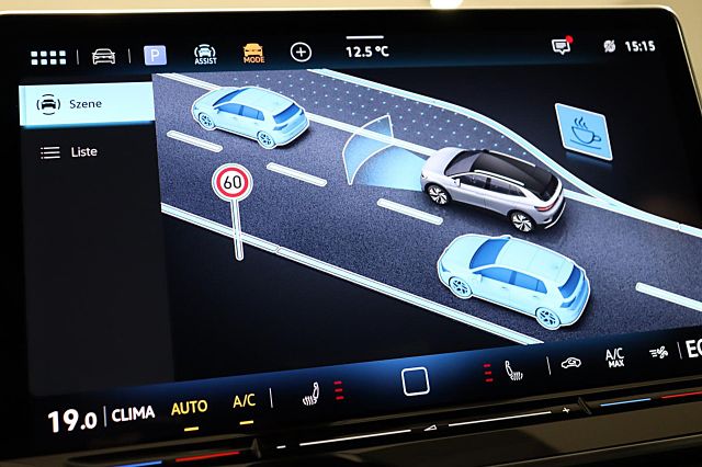 ID.4 Pure 125kW Wärmepumpe IQ-LIGHT ACC Anschlus