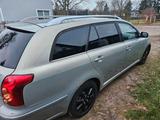 Toyota Avensis Combi Executive 2,2-l-D-CAT Executive - Toyota Avensis aus 2005 mit Diesel-Antrieb