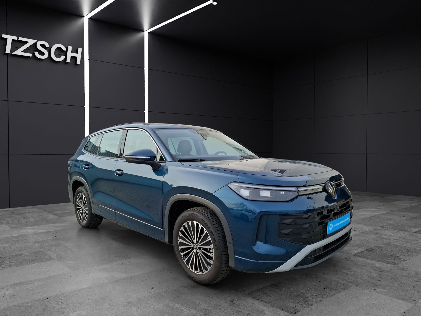 Fahrzeugabbildung Volkswagen Tayron eTSI Life DSG 7-Si Matrix AHK Navi AID AC