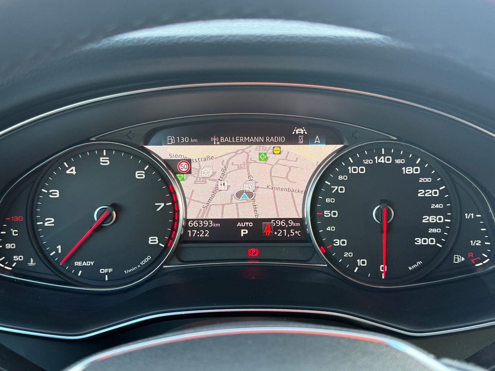 Fahrzeugabbildung Audi A6 Avant 55 TFSI quattro/SPORT/S-LINE/