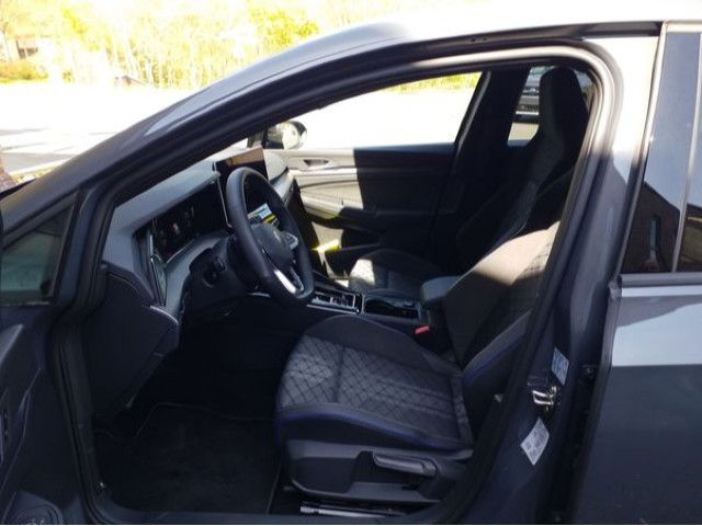 Volkswagen Golf 8 R-LINE BLACK 1.5 eTSI DSG STDHZG AHK HuD foto 5